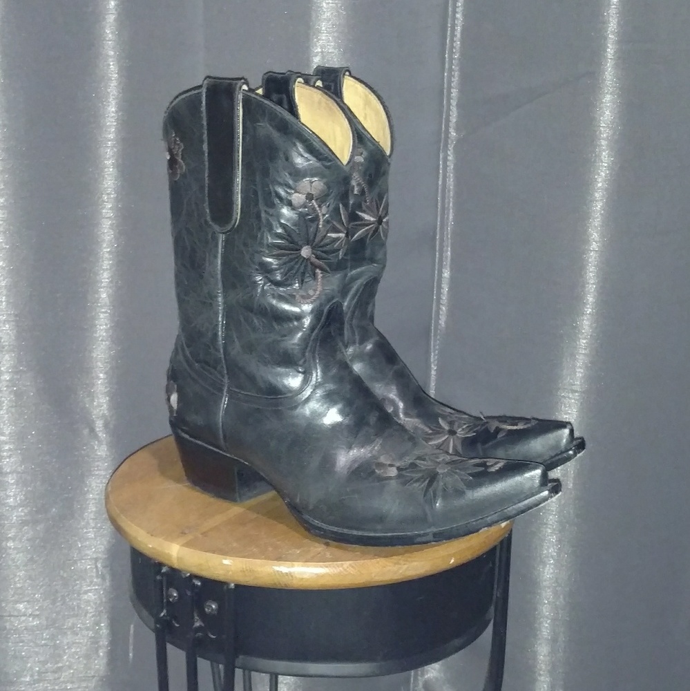 Old Gringo Black and Purple Women's Boots Size 9B